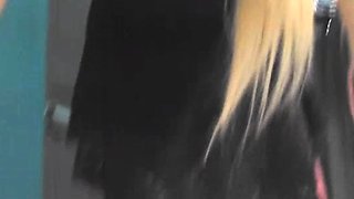 Amateur Webcam Teen Flashes Masturbates