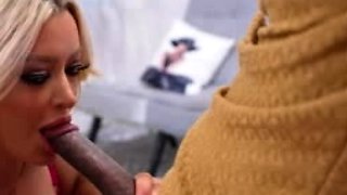 Gorgeous mom protects her daughter at any cost