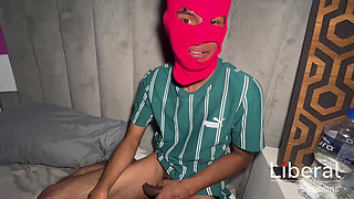 She Cant Oppose the Temptation and Fucked a Sweet Young Man
