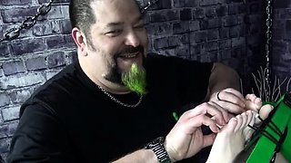 TicklingFootworX – Phoenix Feet Up High and Tickled