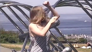 Pretty Natural Girl Shows off Her Muff