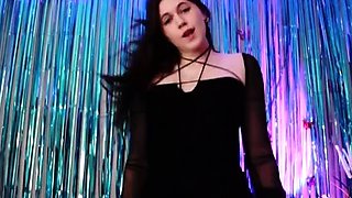 madisynwood - Caught with a Buttplug at the Office