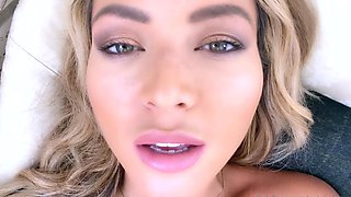 Flashing amateur babe Fae Corbin public masturbate