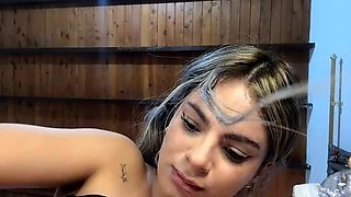 Love Chat Big Boobs Brunette Masturbating For Cam