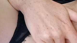 Close up Fingering Hairy Pussy