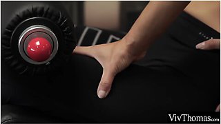 Viv Thomas And Alyssa Bounty - Personal Trainer Gives Sexy New Client A Hot Lesbian Workout