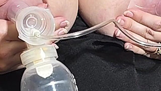 Breast Pumping 32 H Tits