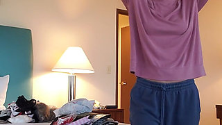 MILF Camgirl Jess Ryan Ass Shaking N Striptease