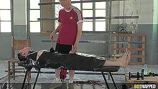 Playful Dom Twink : Aggressive Foot Fuck
