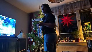 Amateur MILF Helps Casual Wank and Swallows Thick Cum in Mouth Close Up