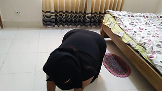 Fuck Indian Maid on Bed While Cleaning Owner's House - Aysha