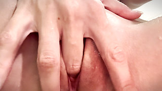 Solo Masturbation in the Shower, Close-up