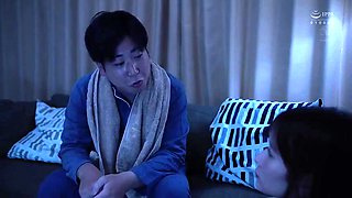 Jur-636 A Defenseless, Noise-canceling, Big-breasted Housewife. A Stalker Approaches Her Silently From 30cm Behind. Reina Momozono