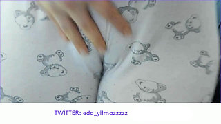 CAMELTOE- MASTURBATE WITH PAJAMA- RUBBING PUSSY WITH PAJAMA