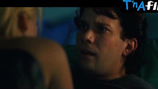 Alexandra Maria Lara Bootie, Orbs Episode in Der Fischer Und Seine Frau