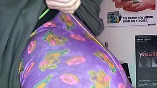 Amateur Jasmin stripping panties and masturbating
