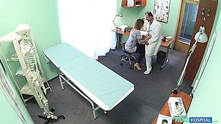 Filthy-minded doctor fucked a long-legged brunette Little Am