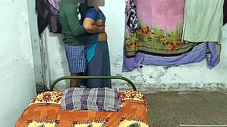 Desi Bhabhi Hot Talk Turns Into Sex - Indian Aunty Creampie Fucking