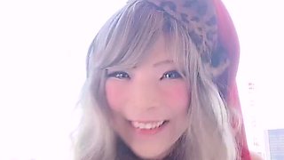 Japanese babe in schoolgirl uniform masturbates