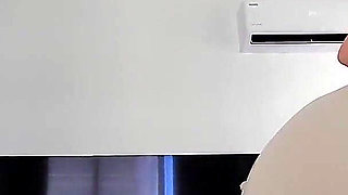 My Stepsister's Leggings Tore.