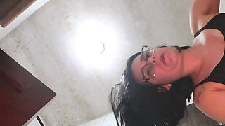 Housewife Without Underwear Seduces Plumber While He's Fixing the Sink