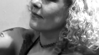 Wanna Lick Them With Me