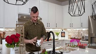 Step Mom Reagan Foxx Family Taboo Sex With Step Son Austin Pierce POV