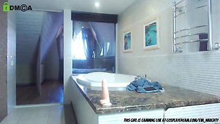 The Showering Teen - What Magic Is This?: Amateur, Webcam  Cam Porn