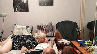 I fill my neighbor's mouth with a lot of cum