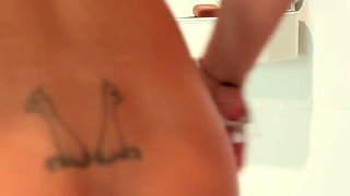 421 MILF Anal Rimming Enema Pissing Drink Pee