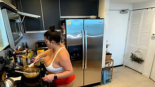 Live Stream with Dani Valentina