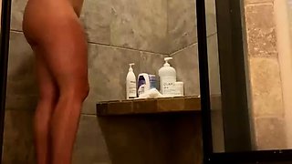 Leann amateur beautiful brunette with big boobs