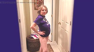Sporty GILF Marierocks Shows Off Big Natural Tits and Huge Ass