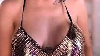 Cute amateur webcam teen girl toying pussy on webcam