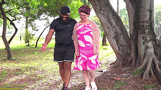 BBW Mature Gets Her Ass Stretched During a Bus Ride