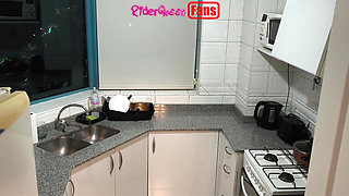 Video for Fans, the Secrets of a Stepmother in the Kitchen