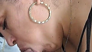 I Give a Sexy Lingerie to My Stepmom