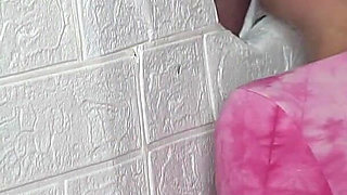 Gloryhole the Dick Reacts to Every Move