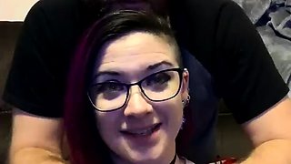 Webcam skinny brunette plays her squirt pussy