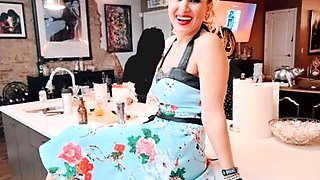 Close up MiLF getting it in the ass