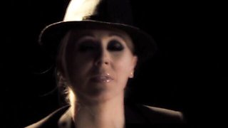 Julia Ann Live featuring Julia Ann's blonde action
