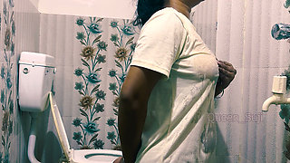 Suji Bhavi having sex in the bathroom