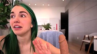 Webcam fun mature brunette with toys cum on cam