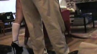 Amateur Foot Fetish Girlfriend Sucks and gives a Footjob