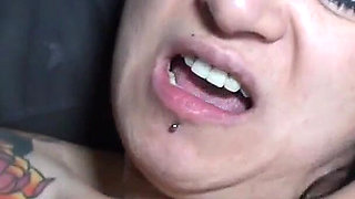 The Pretty Mature Woman Gets Her Ass Fucked and a Good Double Penetration