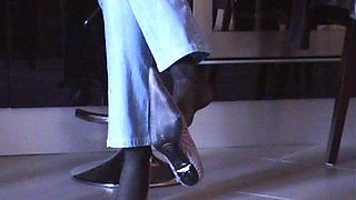 Shoeplay in Black Pantyhose and Pink Pumps