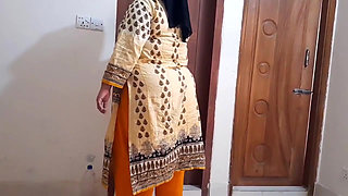 Indian Desi Big Ass Maid Fucked by Boss