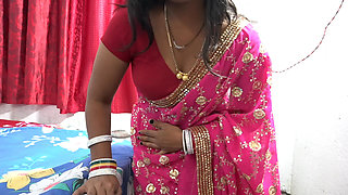 Desi Bhabhi What a Fun Time She Had Wearing That Saree. I'm Going to Leave Today. Hindi Audio.