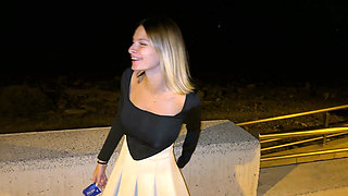 Fucked Outdoors with a Stranger Who Is Not Wearing Underwear, Passers-by Interrupt Us
