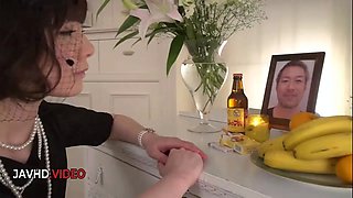 Airi Miyazaki's Sizzling Blowjob Sessions Before An Intense Fuck Fest